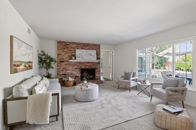 2800 Stafford Way, Sacramento, CA 95821