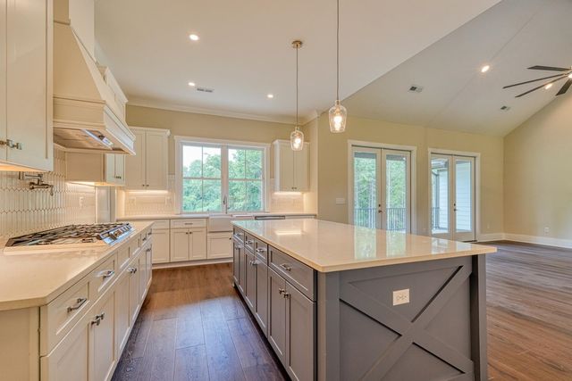 586 Clifdale Road, Spartanburg, SC 29307