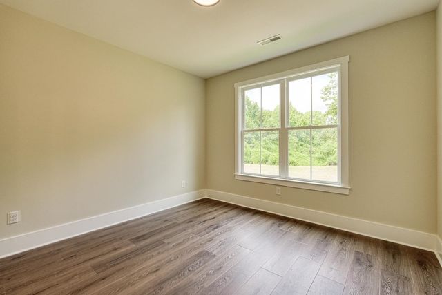 586 Clifdale Road, Spartanburg, SC 29307