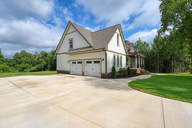 586 Clifdale Road, Spartanburg, SC 29307