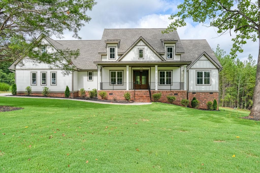 586 Clifdale Road, Spartanburg, SC 29307