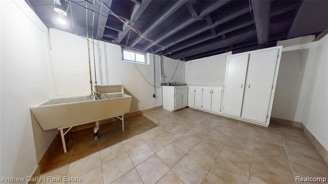 3734 Buckingham Avenue, Berkley, MI 48072