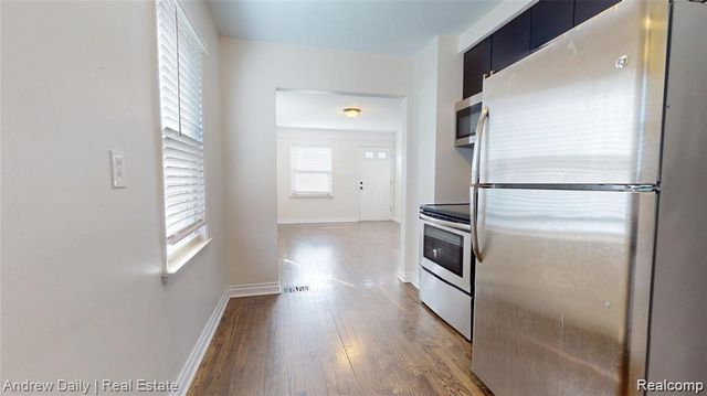 3734 Buckingham Avenue, Berkley, MI 48072