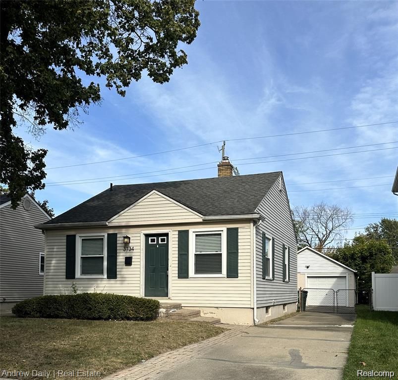 3734 Buckingham Avenue, Berkley, MI 48072