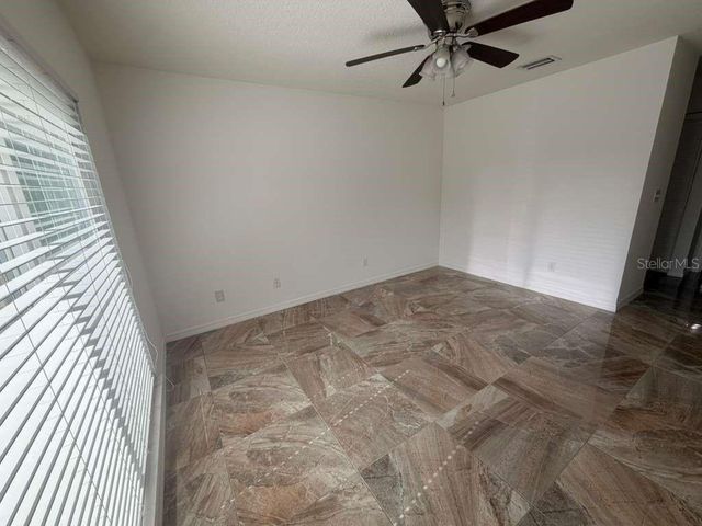 327 N CERVIDAE DRIVE, Apopka, FL 32703