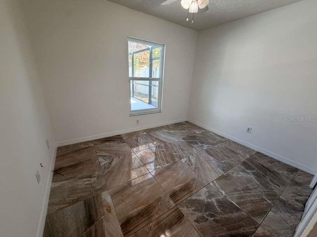 327 N CERVIDAE DRIVE, Apopka, FL 32703