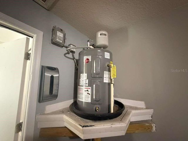 327 N CERVIDAE DRIVE, Apopka, FL 32703