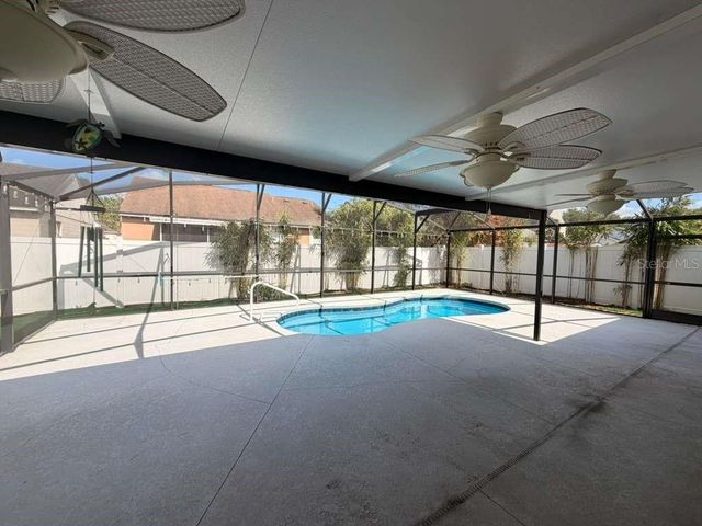 327 N CERVIDAE DRIVE, Apopka, FL 32703