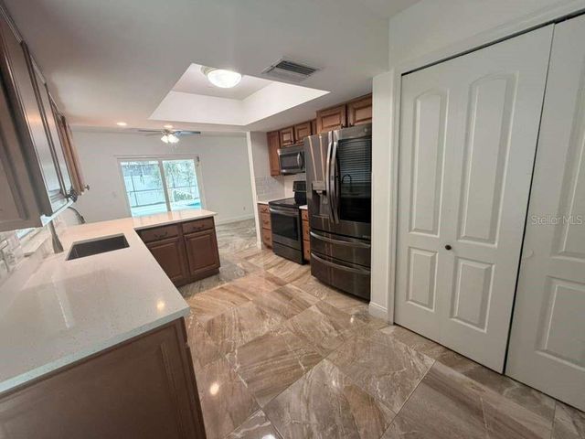 327 N CERVIDAE DRIVE, Apopka, FL 32703