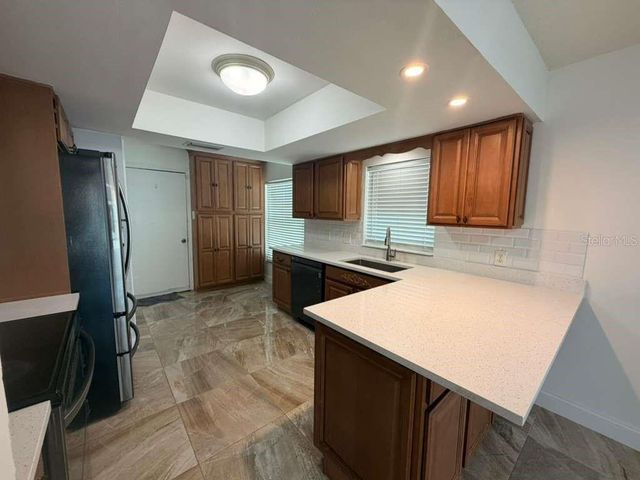 327 N CERVIDAE DRIVE, Apopka, FL 32703