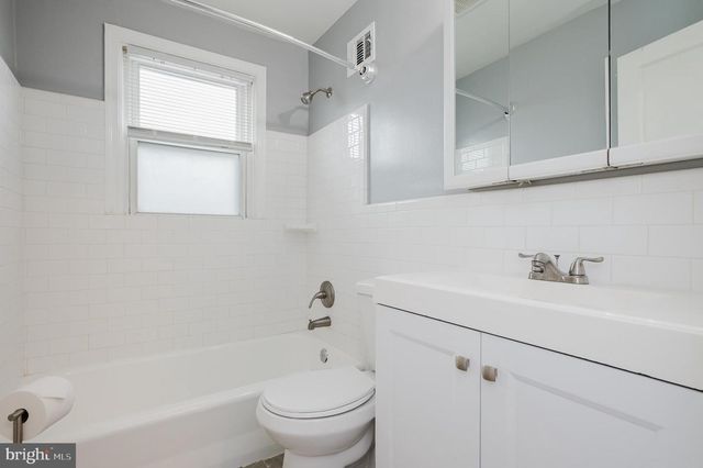 2162 VAILTHORN, Middle River, MD 21220