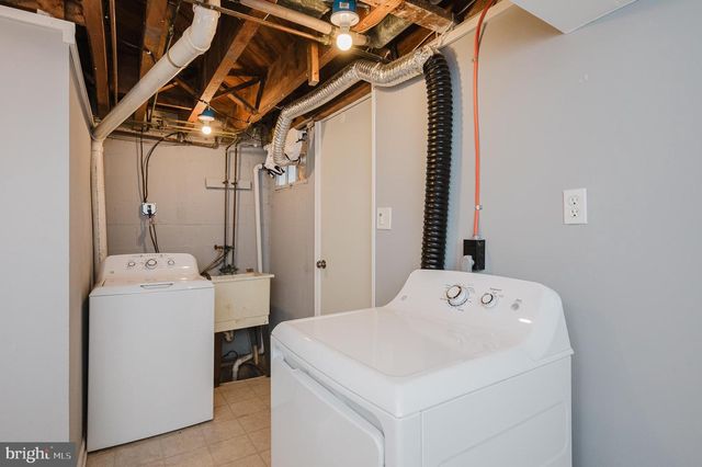 2162 VAILTHORN, Middle River, MD 21220