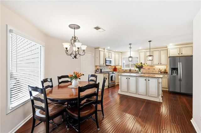 4920 Heards Forest NW Drive, Acworth, GA 30102