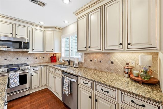 4920 Heards Forest NW Drive, Acworth, GA 30102