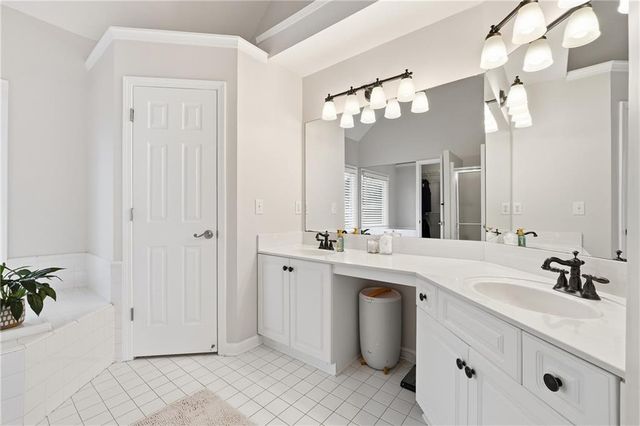 4920 Heards Forest NW Drive, Acworth, GA 30102