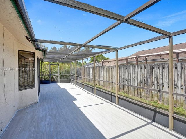 3216 NW 105th Ave, Sunrise, FL 33351
