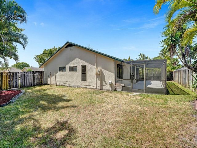 3216 NW 105th Ave, Sunrise, FL 33351