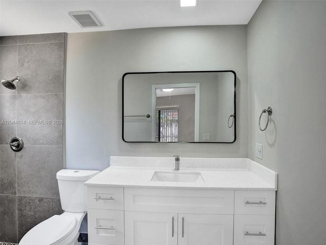 3216 NW 105th Ave, Sunrise, FL 33351