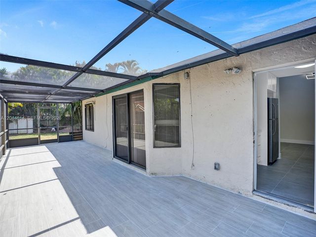 3216 NW 105th Ave, Sunrise, FL 33351
