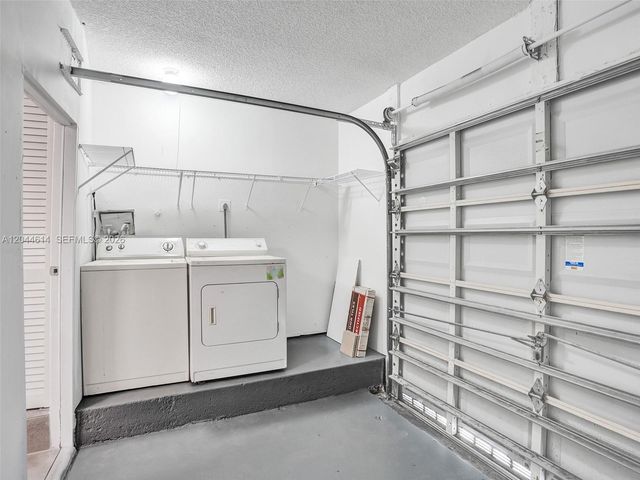 3216 NW 105th Ave, Sunrise, FL 33351