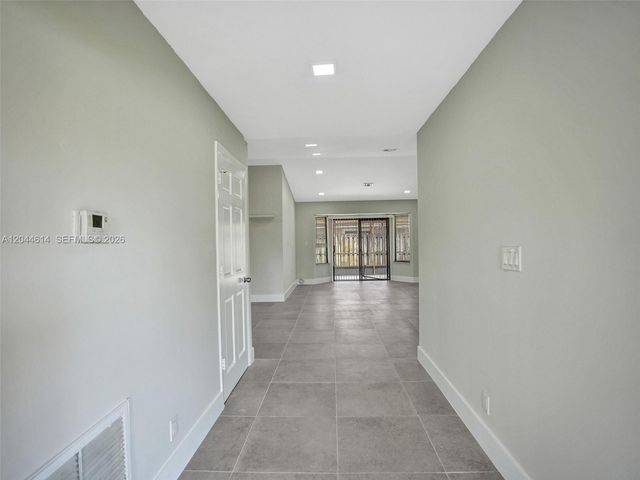 3216 NW 105th Ave, Sunrise, FL 33351
