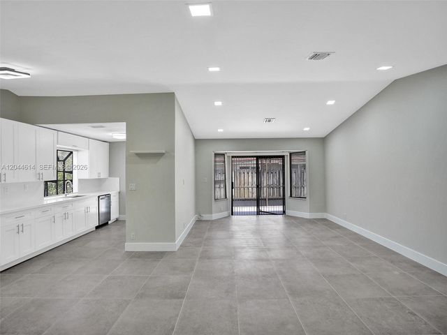 3216 NW 105th Ave, Sunrise, FL 33351