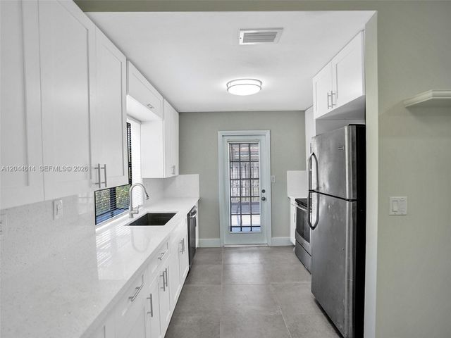3216 NW 105th Ave, Sunrise, FL 33351