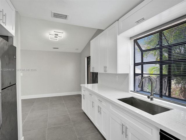 3216 NW 105th Ave, Sunrise, FL 33351
