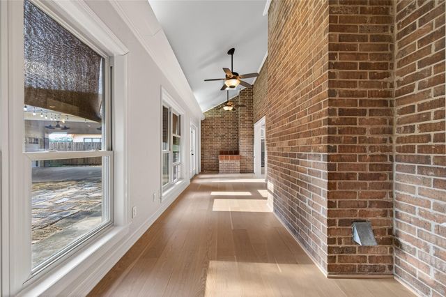 1614 Crestmont Street, Wharton, TX 77488