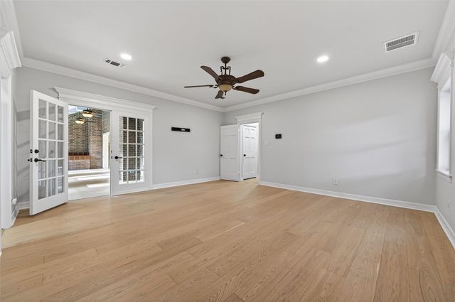 1614 Crestmont Street, Wharton, TX 77488