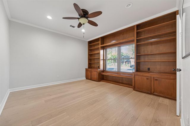 1614 Crestmont Street, Wharton, TX 77488