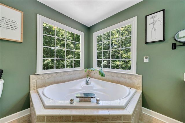 375 Silver Shadow RD, Hardy, VA 24101