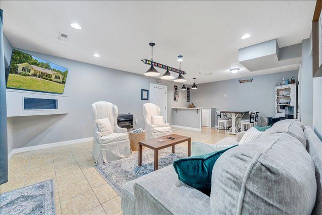 375 Silver Shadow RD, Hardy, VA 24101