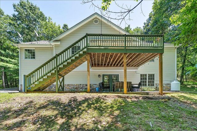 375 Silver Shadow RD, Hardy, VA 24101
