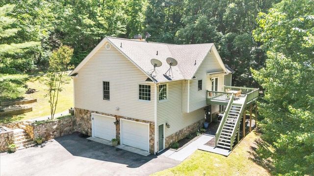 375 Silver Shadow RD, Hardy, VA 24101