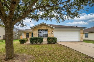 2108 Boyer DR, Taylor, TX 76574