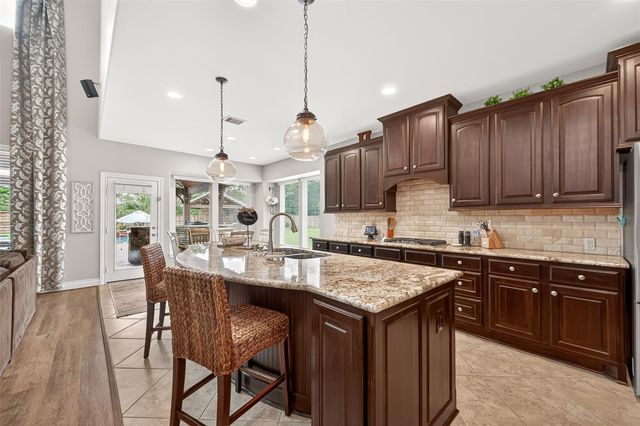 5910 Drake Shadow Court, Fulshear, TX 77441