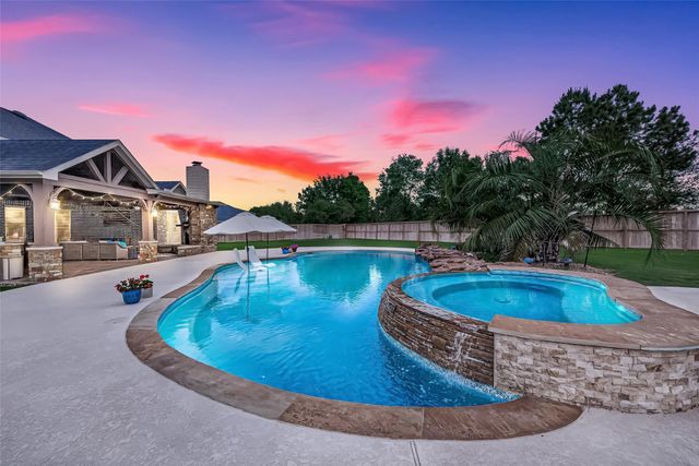 5910 Drake Shadow Court, Fulshear, TX 77441