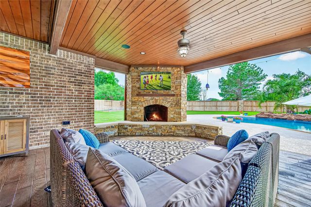 5910 Drake Shadow Court, Fulshear, TX 77441