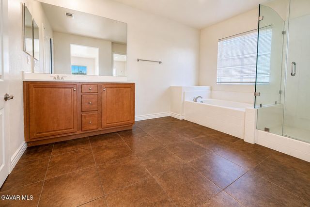 45108 Palm Lane, Lancaster, CA 93535