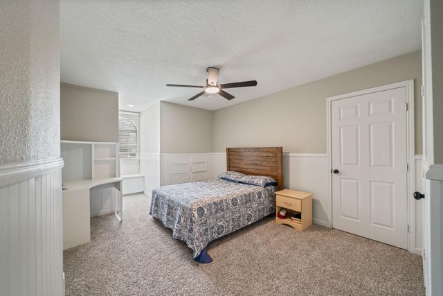 504 Sharondoah Drive, Highlands, TX 77562