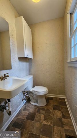 390 Riverdale Road, Macon, GA 31204