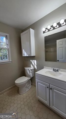390 Riverdale Road, Macon, GA 31204