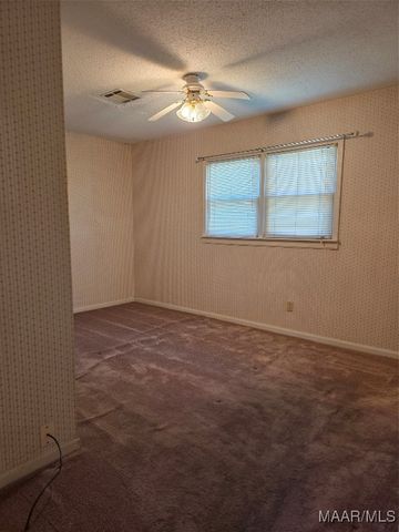 227 Cresthaven Court, Selma, AL 36701