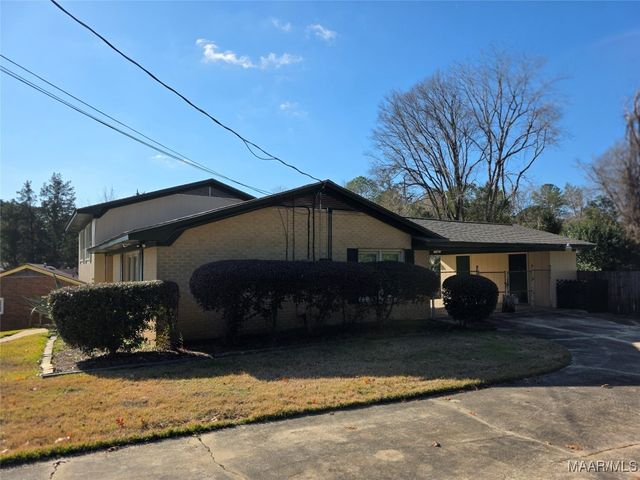 227 Cresthaven Court, Selma, AL 36701