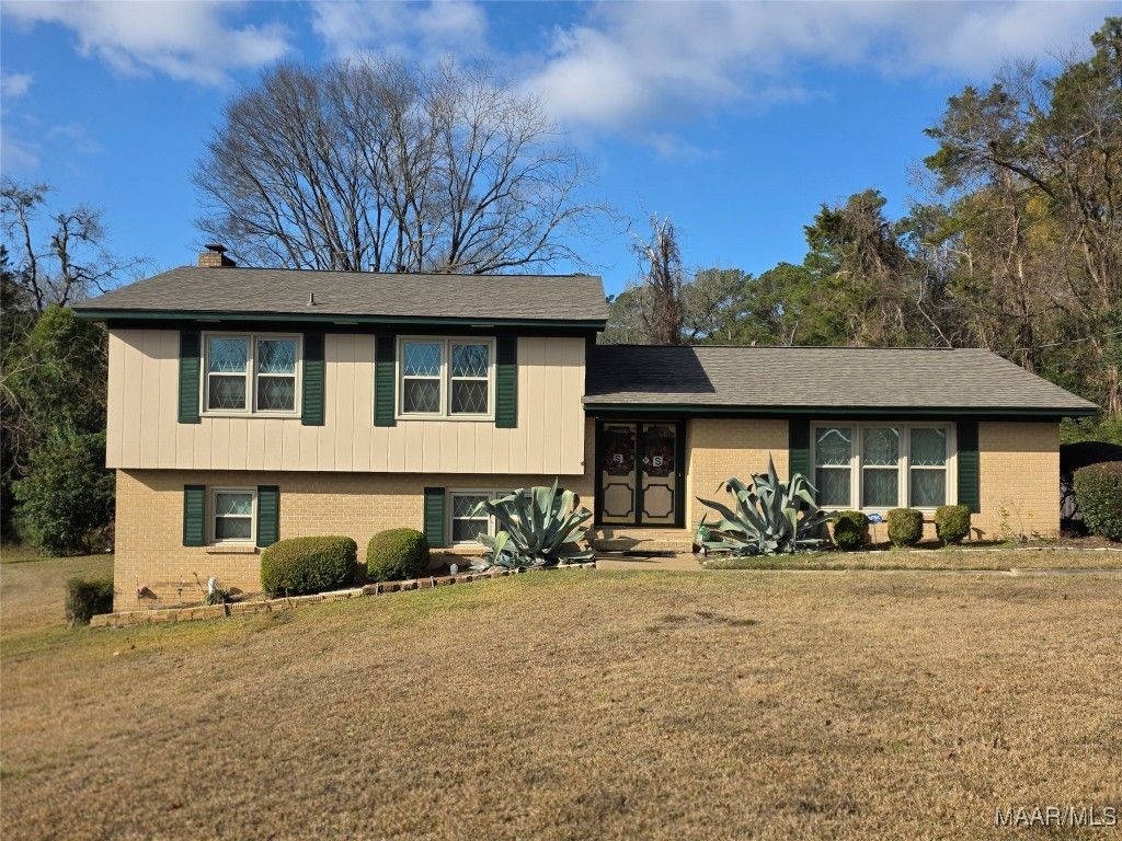 227 Cresthaven Court, Selma, AL 36701