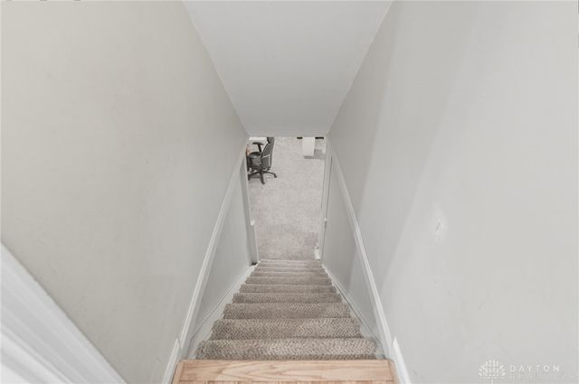 92 E Ridgeway Drive, Centerville, OH 45459