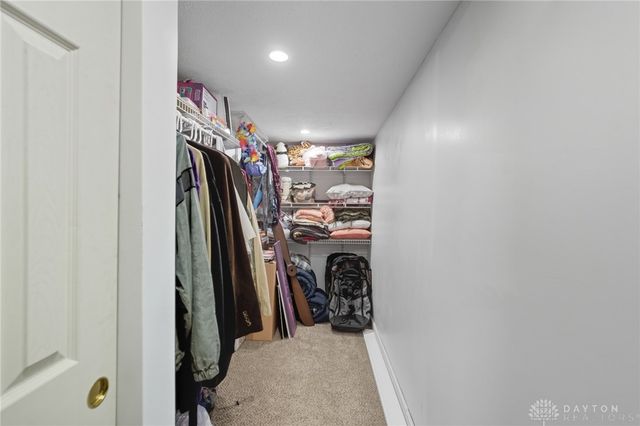 92 E Ridgeway Drive, Centerville, OH 45459