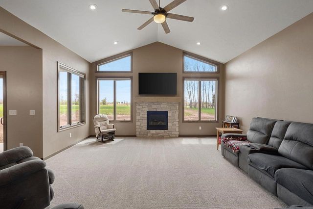 932 MEADOWLARK ROAD, De Pere, WI 54115