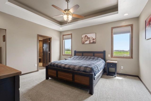 932 MEADOWLARK ROAD, De Pere, WI 54115